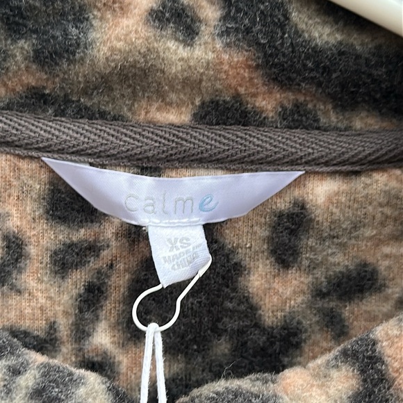 NWT Johnny Was Calme Half Zip Soft Fleece Pullover Leopard Size XS - Picture 2 of 6